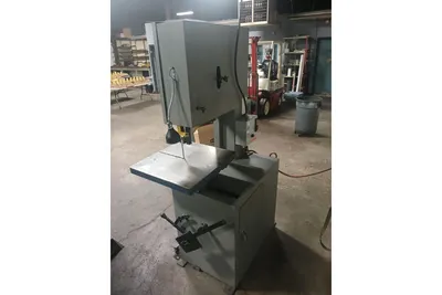 Used _UNKNOWN_ _UNKNOWN_ Vertical Band Saws Ohio US | Thompson Auctioneers #1547222