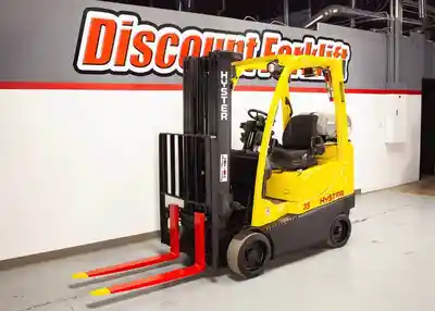 USED 2019 HYSTER S30FT