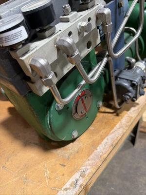 USED Fisher V200