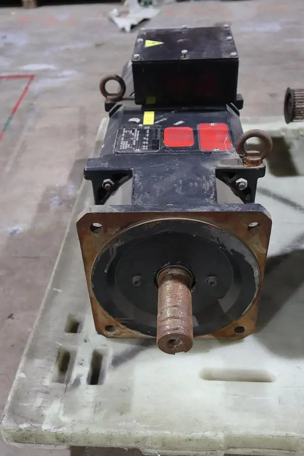 Allen-Bradley HPK-B1308E-SA42AA High Power AC Servo Motor (MISSING BACK COVER)
