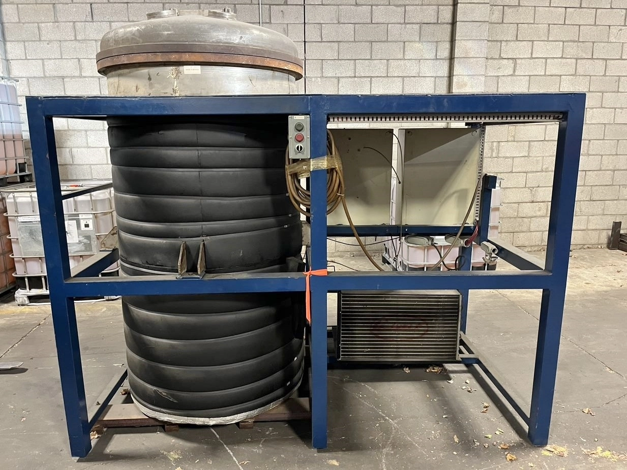 USED 2000 GODFREY & WING 40 IN WV