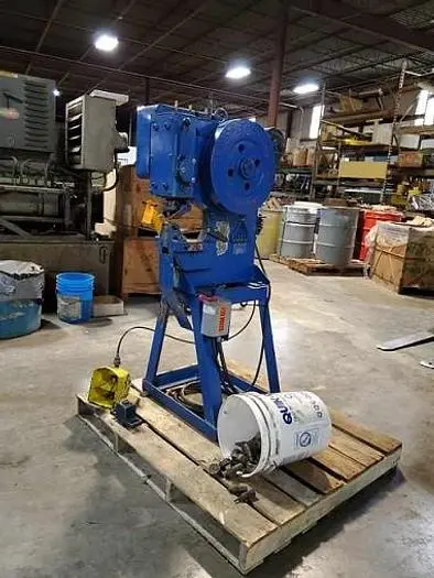 Used _UNKNOWN_ KL 33 Single Station Punches Arkansas US | SMF MACHINE TOOLS #301441