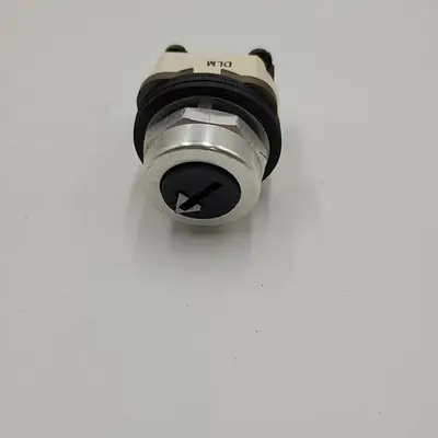 Used ALLEN BRADLEY ALLEN-BRADLEY 800T-H6 SELECTOR SWITCH Switch Parts | ND Industrial Surplus #1221552