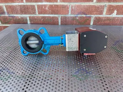 USED AXEL LARSSON AL77 230-SR ACTUATOR W/ AXEL LARSSON AL 42 DN 065 BUTTERFLY VALVE