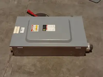 USED SQUARE D CH324N
