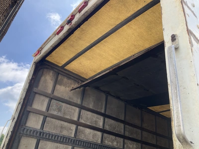 USED 2006 GMC W4500