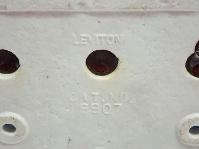 Used LEVITON 8907 Fuse Accessories Ohio US | HGR 24 #884216