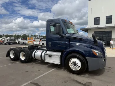 Used 2021 FREIGHTLINER CASCADIA Conventional trucks Minnesota US | Carco Truck & Equipment #1513677