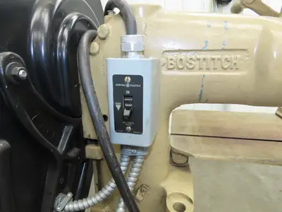 Bostitch 19 Stanley Bronco Wire Stitcher Saddle Single Head Industrial Stapler