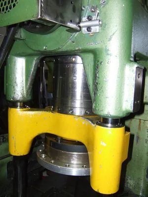 USED 1989 BRUDERER BSTA 30