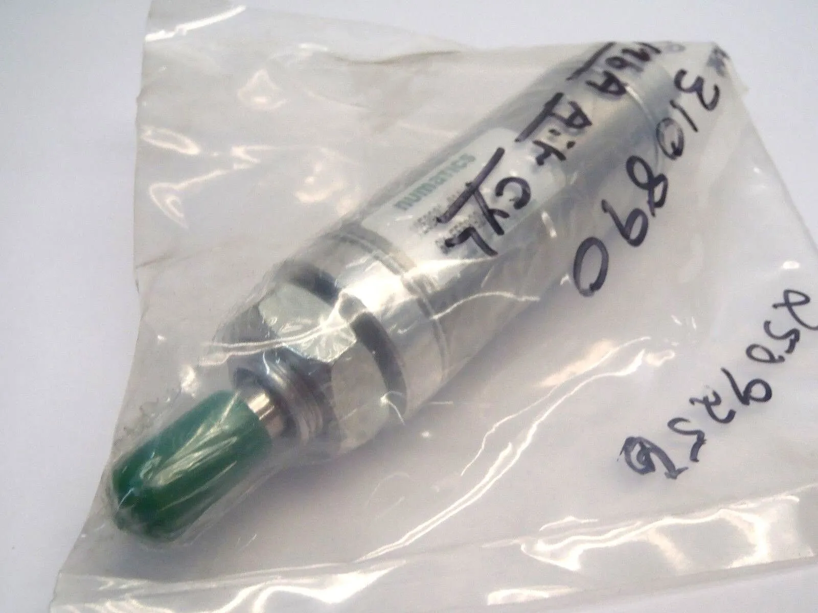 1250S01-01A-01 | Numatics  Pneumatic Cylinder 1-1/4" Bore 1" Stroke Spring Return - New Other
