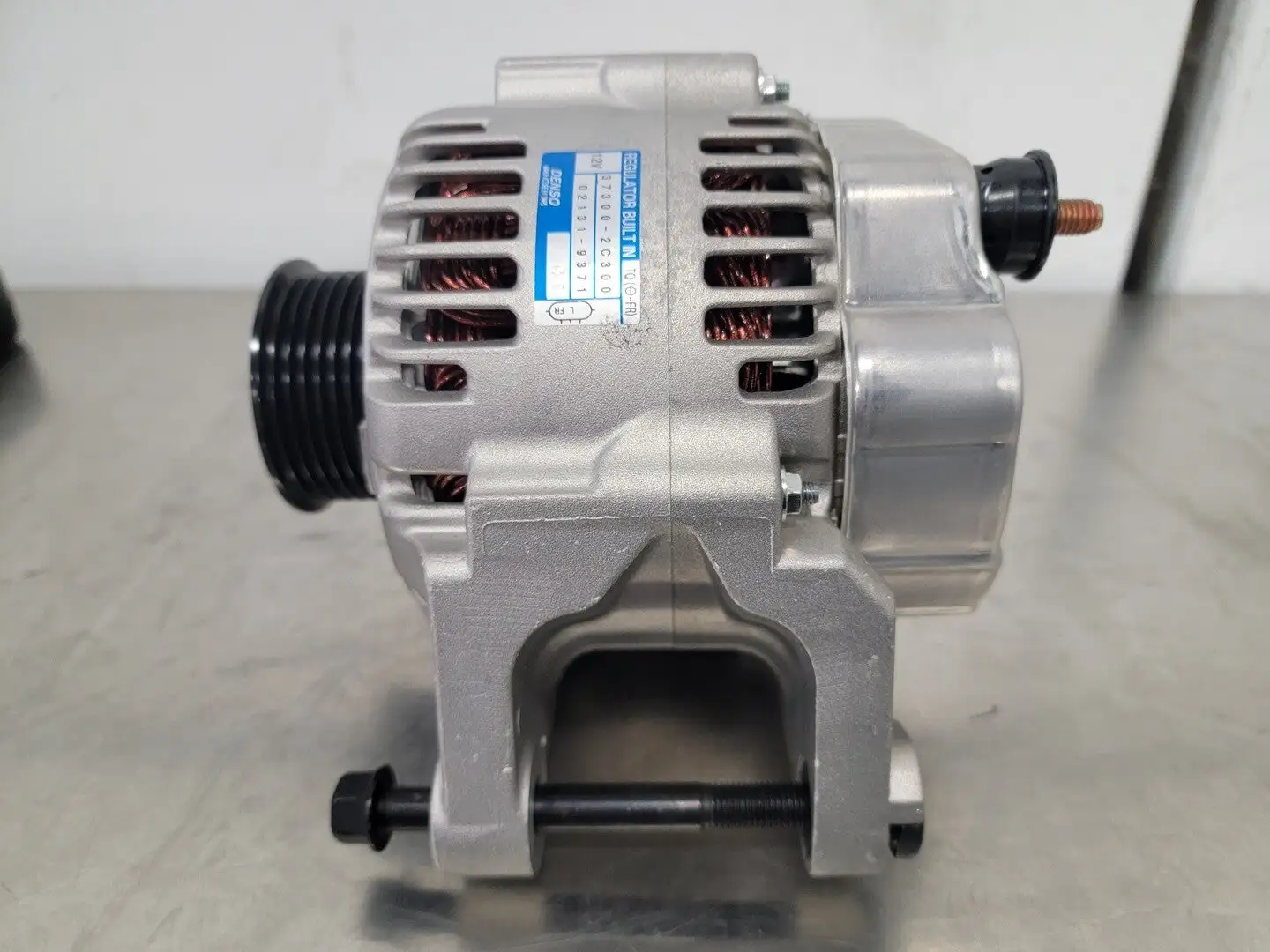 NEW HYUNDAI 37300-2C300