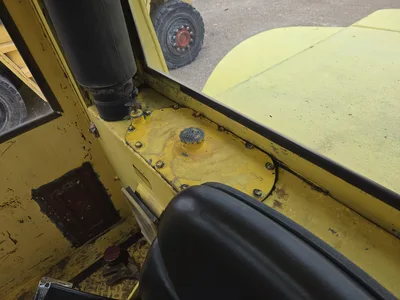 Hyster H200HS Diesel Forklift, Single Stage, Side Shift, 2,526.4 Hours Indicated