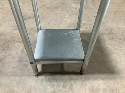 Used SAUBER SELECT PA0224 STAINLESS STEEL COMMERCIAL WORK TABLE 24” Food Prep Tables Michigan US | Miedema Asset Management Group #1580149