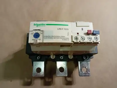 NEW SCHNEIDER ELECTRIC LR9F7375