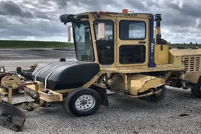 Used 2012 SUPERIOR BROOM DT80J Street Sweeper Louisiana US | Proxy Equipment #1384920