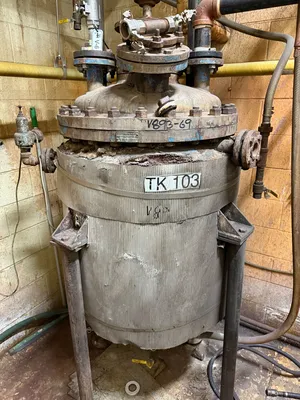 _UNKNOWN_ 50 GALLON Reaktory smaltované - míchadla | Perry Equipment (1)