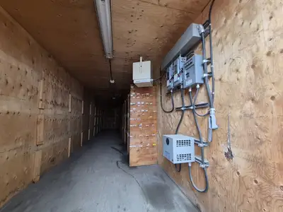 40 ft Insulated Shipping Container on a Skid w/ Shelving & Electrical - 24754