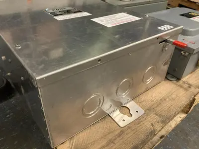 Used RONK 7215 Relays & Switches | Surplus Asset Holdings #1205608