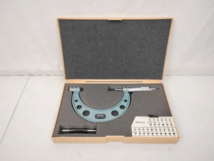 Used MITUTOYO 126-140 Micrometers US | Sporadic Surplus LLC #1062336