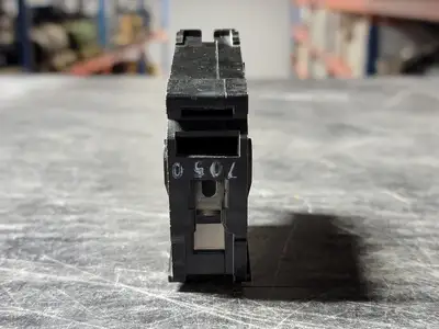 15 Amp, 1 Pole, 120/240 volts Circuit Breaker BQ115