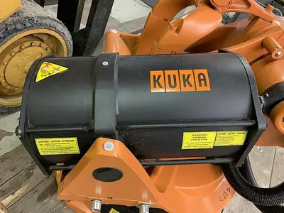 Used 2010 KUKA KR 100-2 PA 4 AXIS PALETTIZING ROBOT W/KRC 2 ED05 CONTROLLER Robots | Harbor Machinery Inc. #1283288