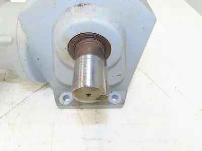 GTR Nissei H2LB-32R-750-T010A Gearmotor 750:1 Ratio 0.1kw 2.3rpm 220V 3PH