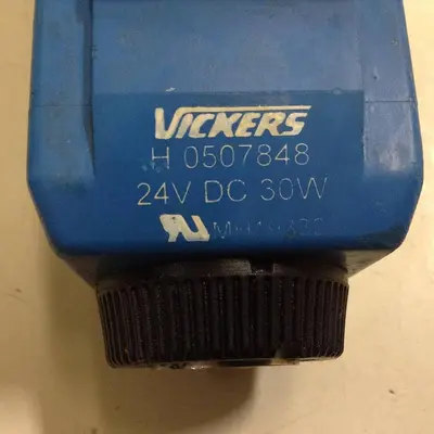 USED VICKERS DG4V-3-2A-M-U-H7-60