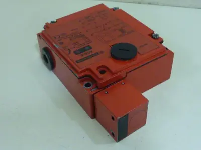 USED TELEMECANIQUE XCS-E