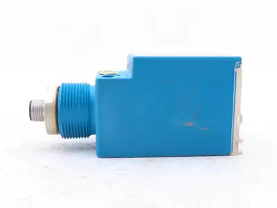 Sick WL2000-B4300 Photoelectric Proximity Sensor 15M Range 10-30VDC