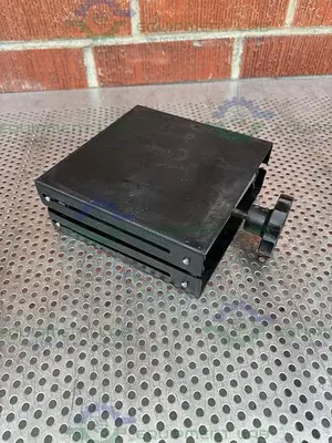 Unknown   8" x 8" x 14 1/2" Table-Top Lab Jack
