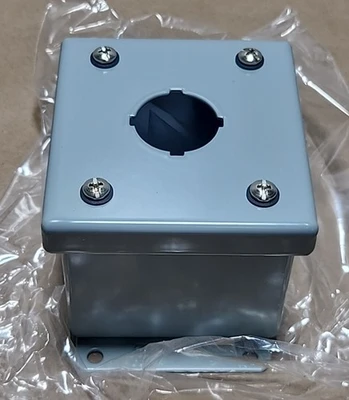 NEW Hammond 1435A