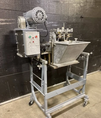 8-0185 Belshaw C400 Century Donut System