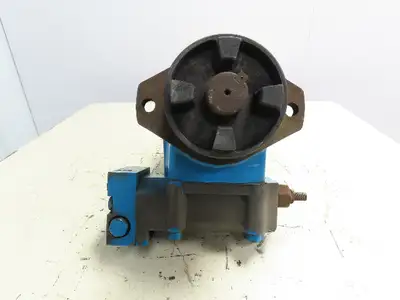 Oilgear PVG100B1UVRGFYP1NNSN Open Loop Hydraulic Piston Pump SAE-C Flange Mount