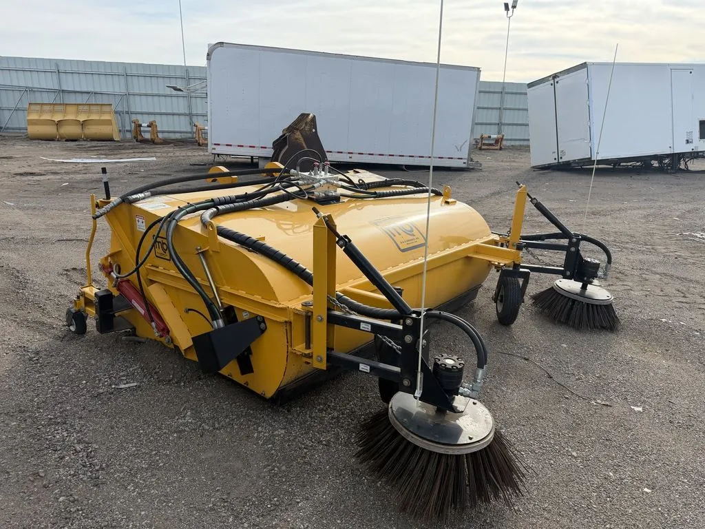 Used 2017 MB SWEEPER Mechanical Sweepers Minnesota US | Carco Truck & Equipment #1513944