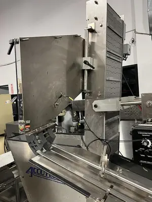USED 2018 ACCUTEK  PACKAGING MODEL 22-500-000 (CAPPER) & 60-COE CH2 (CAP HOPPER/ELEVATOR)