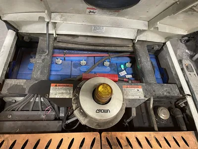 Crown SP 3250H 30’ Order/Stock Picker Forklift 3000lbs 42” Forks 36V