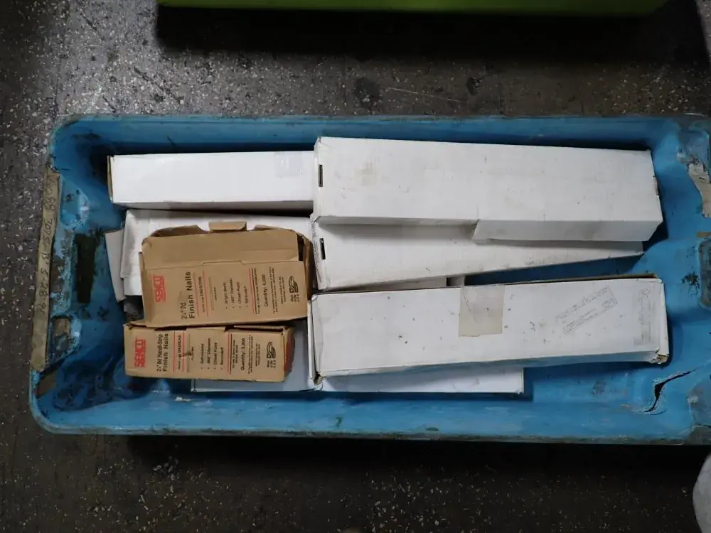 Senco, Milwaukee Nails, Screws