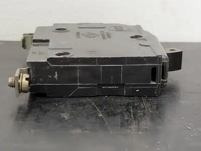 USED SQUARE D QOB115