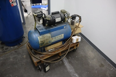 Used VAC-U-LOK VACUUM PUMP Air Compressors (Misc) Minnesota US | Machinesused.com #1368566