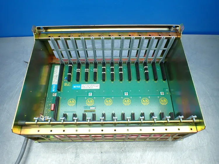 Used ALLENBRADLEY 1771A3B1 PLC Chassis Ohio US | HGR 24 #879753