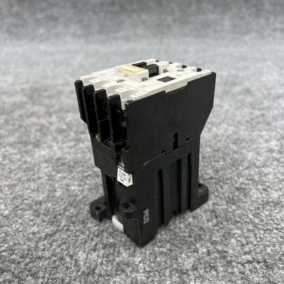 Used Allen-Bradley 100-A24NZ*3 PLC Contactors California US | Davliegogo LLC #1708157