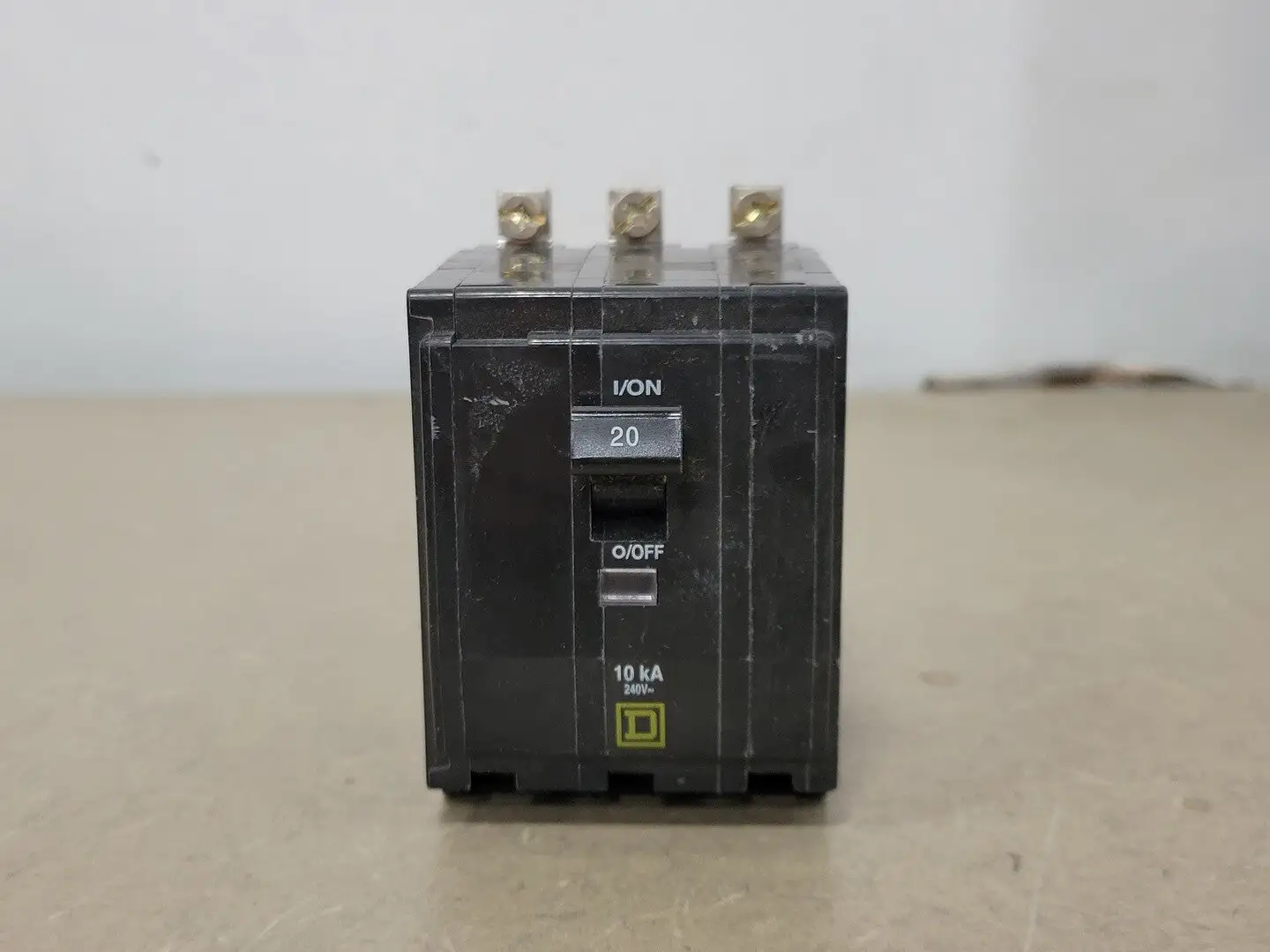 USED SQUARE D QOB320