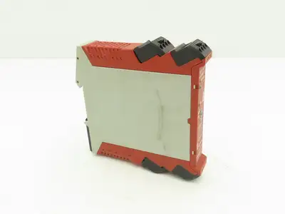 Allen Bradley 440R-S13R2 Guardmaster Multi-Function Safety Module Ser A 200