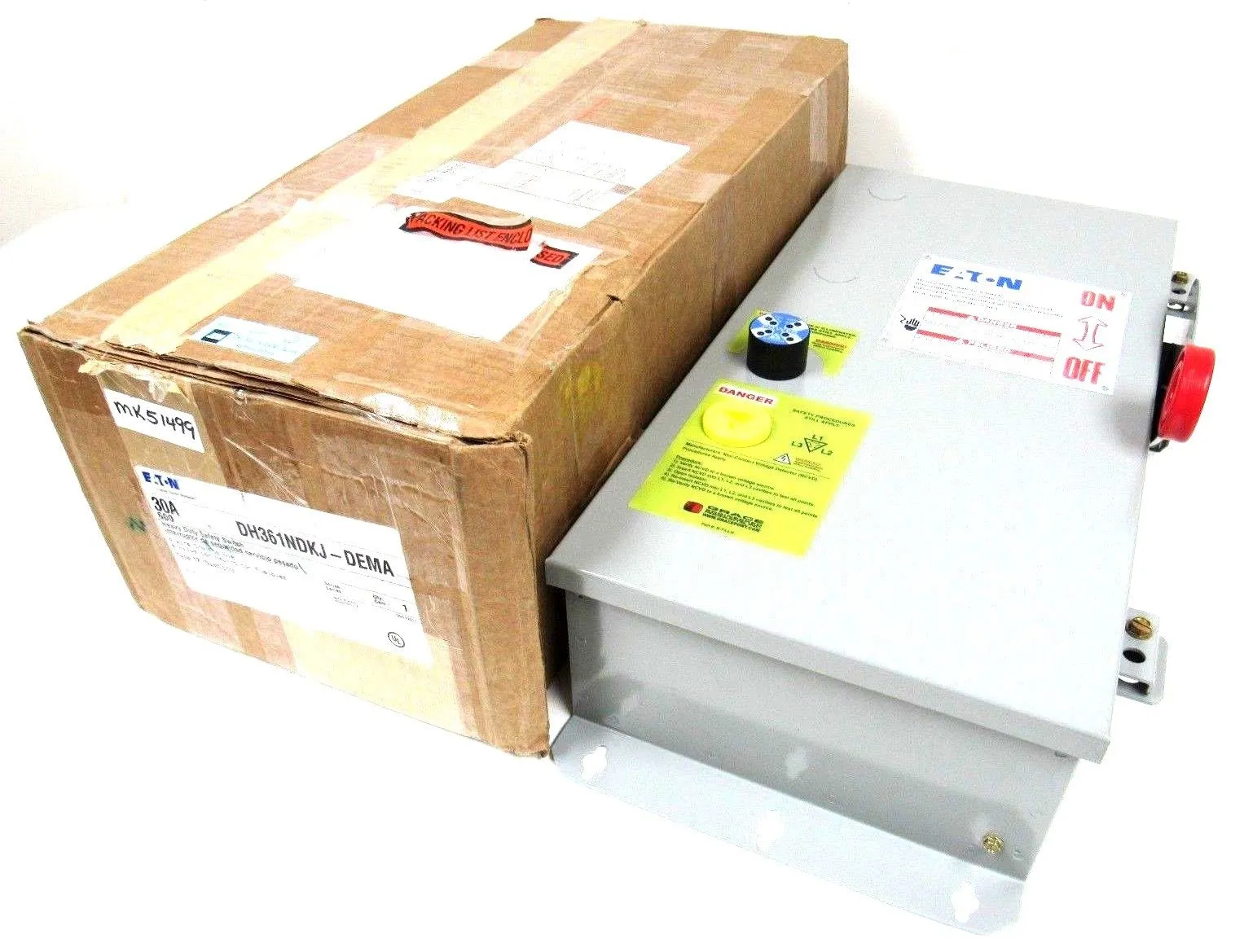 NEW EATON DH361NDKJ-DEMA SAFETY SWITCH 30A 600V DH361NDKJDEMA TYPE 12