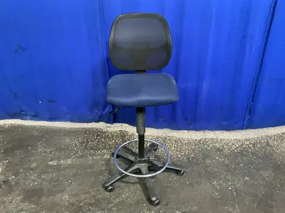 Used GLOBAL INDUSTRIAL _UNKNOWN_ Office Equipment Ohio US | HGR 24 #1485377