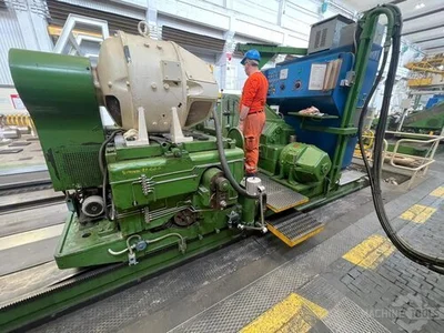 USED 1960 FARREL 60" X 24" HEAVY DUTY