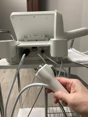 Used 2015 VENUS CONCEPTS VENUS VIVA RF FRACTIONAL SKIN RESURFACING & ELECTRO MAGNETIC FIELDS WRINKLE REDUCTION Medical Equipment - Other Minnesota US | Midwest Medical #1467840