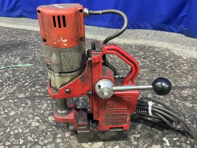 Used MILWAUKEE TOOL 427020 Portable Drills including Magnetic Base Ohio US | HGR 24 #1508135