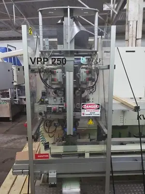 USED WOLF MASTERTECH MODEL VPP250KVM10 SQUARE BAG COFFEE POUCHER WOLF MASTERTECH MODEL VPP250KVM10 SQUARE BAG COFFEE POUCHER